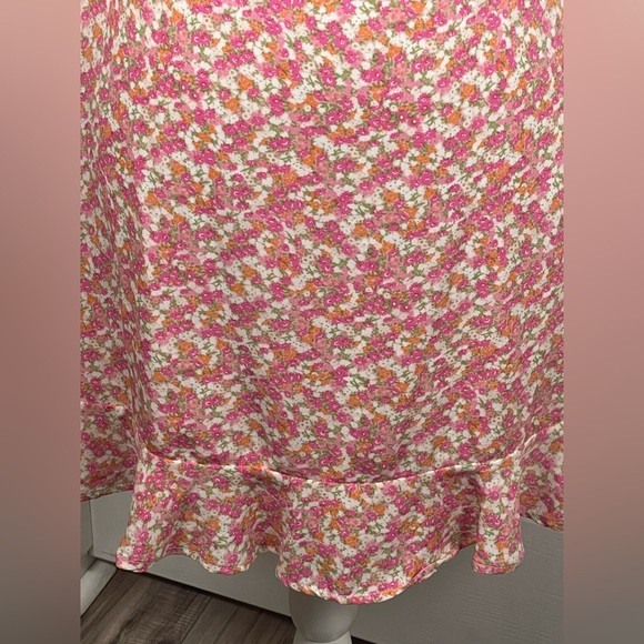 Altar'd State Floral Dress with Pink and Orange Accents NWT Medium - Picture 3 of 7